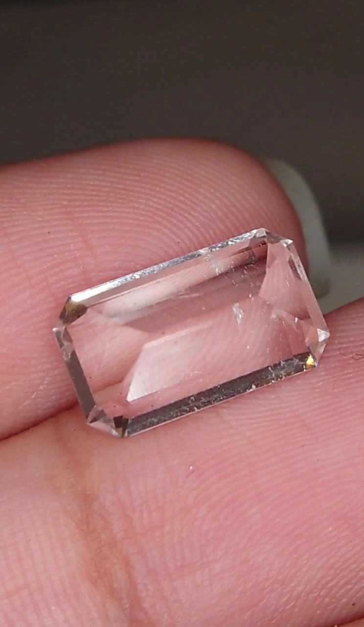 4.3ct Emerald Faceted Morganite Loose Gemstone from Madagascar — view 5